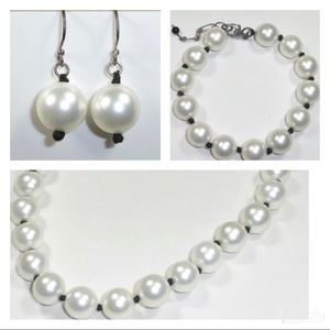 Rare Silpada white pearl set!